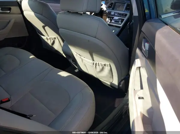 5NPE34AF5HH458445 2017 HYUNDAI SONATA - Image 8
