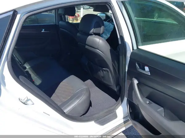 5NPE34AF5HH461281 2017 HYUNDAI SONATA - Image 8