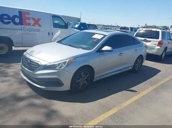 5NPE34AF5HH472183 2017 HYUNDAI SONATA - Image 2