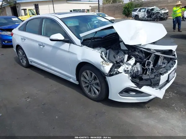 5NPE34AF5HH475004 2017 HYUNDAI SONATA - Image 1