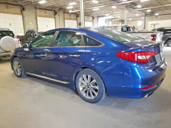 5NPE34AF5HH556858 2017 HYUNDAI SONATA - Image 2