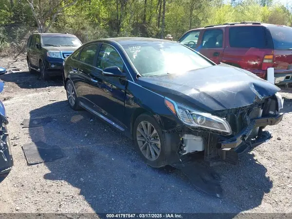 5NPE34AF5HH558531 2017 HYUNDAI SONATA - Image 1
