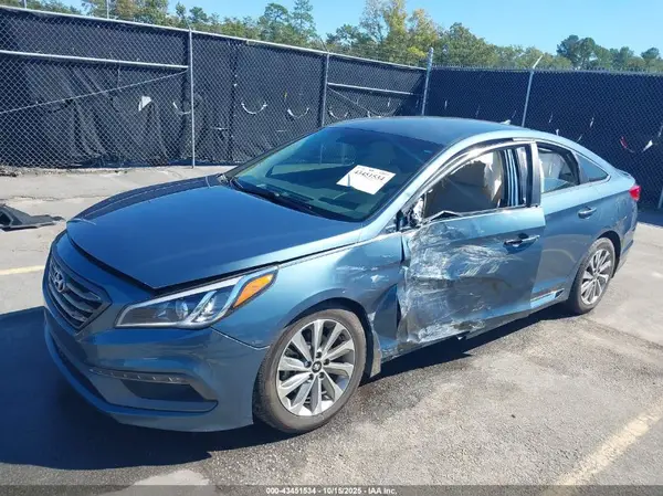 5NPE34AF5HH565172 2017 HYUNDAI SONATA - Image 2