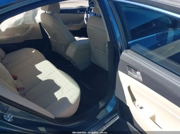 5NPE34AF5HH565172 2017 HYUNDAI SONATA - Image 8