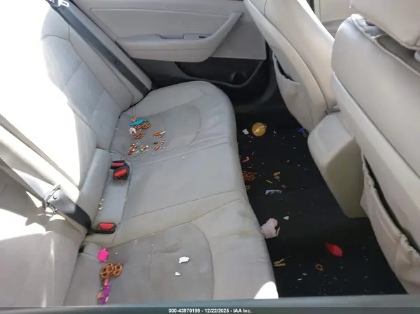 5NPE34AF5HH576186 2017 HYUNDAI SONATA - Image 8