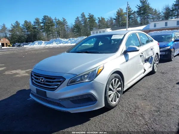 5NPE34AF5HH577662 2017 HYUNDAI SONATA - Image 2