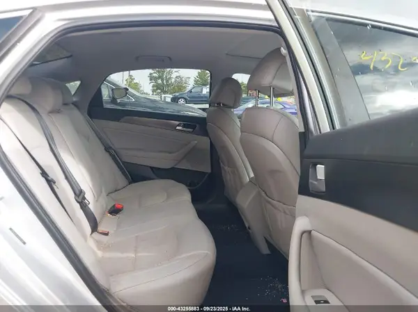 5NPE34AF5HH581128 2017 HYUNDAI SONATA - Image 8