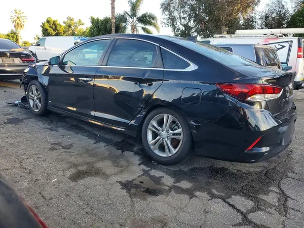 5NPE34AF5JH605062 2018 HYUNDAI SONATA - Image 2