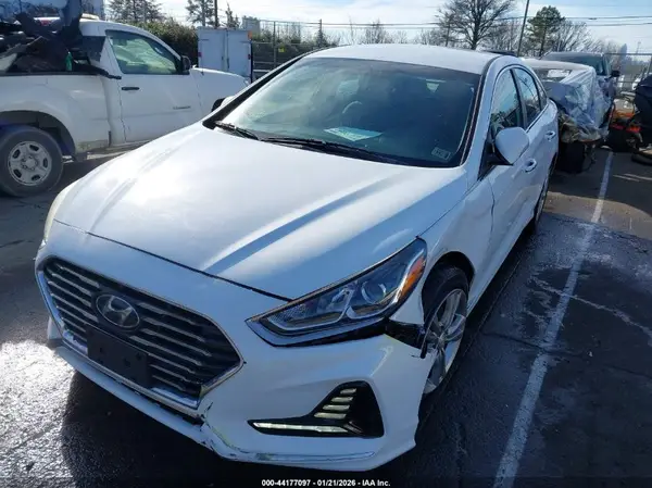 5NPE34AF5JH610911 2018 HYUNDAI SONATA - Image 2