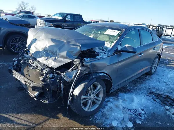 5NPE34AF5JH618085 2018 HYUNDAI SONATA - Image 2