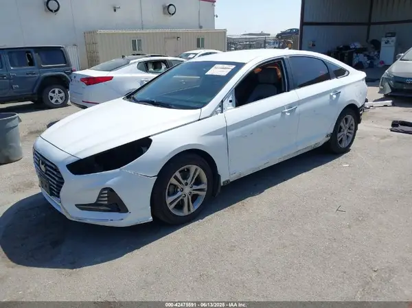 5NPE34AF5JH650633 2018 HYUNDAI SONATA - Image 2