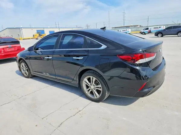 5NPE34AF5JH652902 2018 HYUNDAI SONATA - Image 2