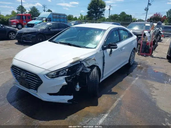 5NPE34AF5JH652964 2018 HYUNDAI SONATA - Image 2