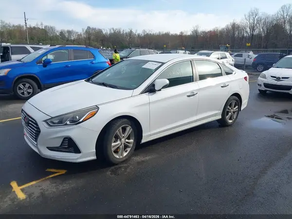 5NPE34AF5JH658781 2018 HYUNDAI SONATA - Image 2