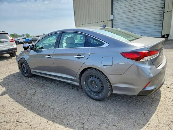 5NPE34AF5JH664242 2018 HYUNDAI SONATA - Image 2