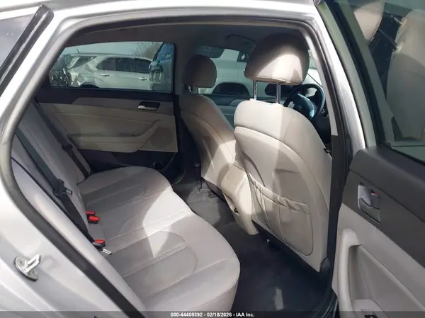 5NPE34AF5JH680375 2018 HYUNDAI SONATA - Image 8