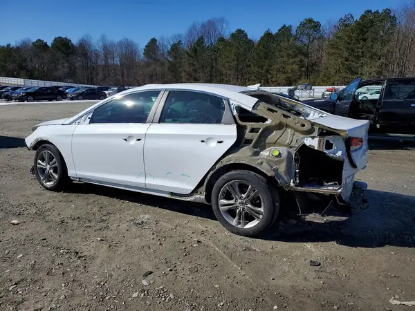 5NPE34AF5JH692591 2018 HYUNDAI SONATA - Image 2