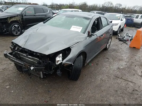 5NPE34AF5JH706277 2018 HYUNDAI SONATA - Image 2