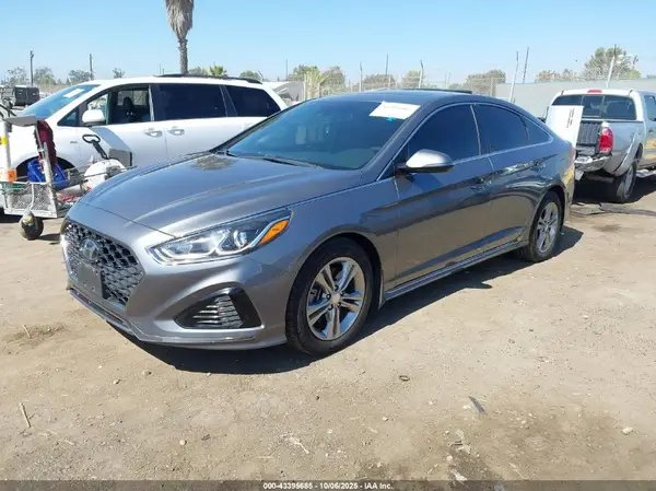 5NPE34AF5JH706831 2018 HYUNDAI SONATA - Image 2