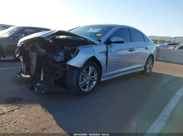 5NPE34AF5JH708420 2018 HYUNDAI SONATA - Image 2