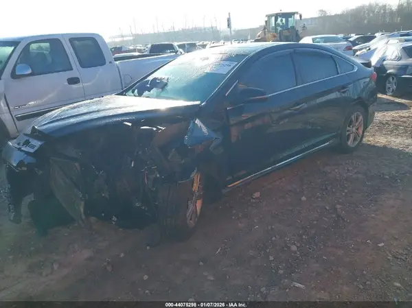 5NPE34AF5JH717120 2018 HYUNDAI SONATA - Image 2