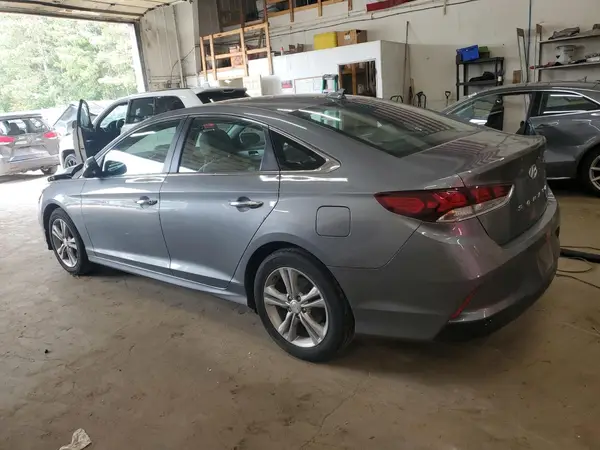 5NPE34AF5JH718123 2018 HYUNDAI SONATA - Image 2