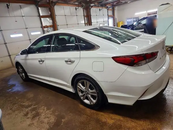 5NPE34AF5JH720437 2018 HYUNDAI SONATA - Image 2