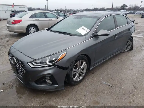 5NPE34AF5JH723516 2018 HYUNDAI SONATA - Image 2