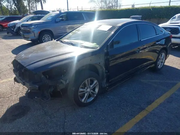 5NPE34AF5KH736574 2019 HYUNDAI SONATA - Image 2