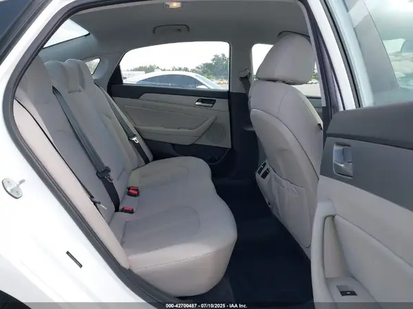 5NPE34AF5KH739961 2019 HYUNDAI SONATA - Image 8