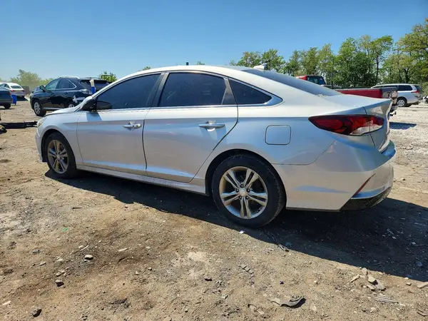 5NPE34AF5KH740401 2019 HYUNDAI SONATA - Image 2