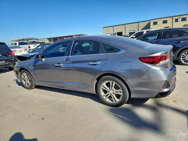 5NPE34AF5KH747042 2019 HYUNDAI SONATA - Image 2