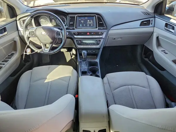 5NPE34AF5KH747042 2019 HYUNDAI SONATA - Image 8