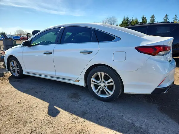5NPE34AF5KH748255 2019 HYUNDAI SONATA - Image 2