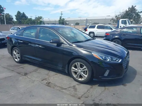 5NPE34AF5KH804646 2019 HYUNDAI SONATA - Image 1