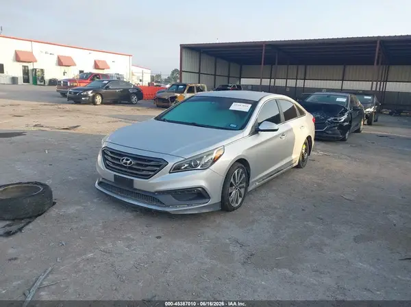 5NPE34AF6GH268054 2016 HYUNDAI SONATA - Image 2