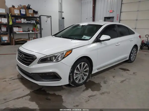 5NPE34AF6GH285002 2016 HYUNDAI SONATA - Image 2