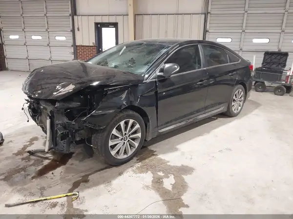 5NPE34AF6GH294699 2016 HYUNDAI SONATA - Image 2
