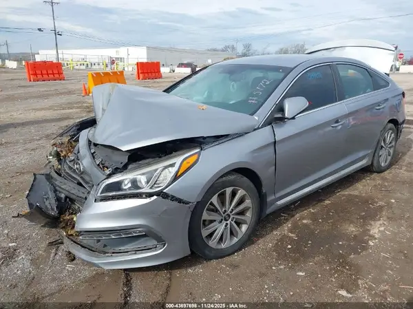 5NPE34AF6GH295772 2016 HYUNDAI SONATA - Image 2