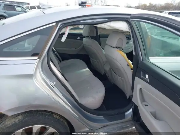 5NPE34AF6GH295772 2016 HYUNDAI SONATA - Image 8