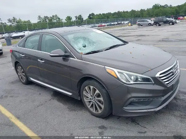 5NPE34AF6GH356909 2016 HYUNDAI SONATA - Image 1
