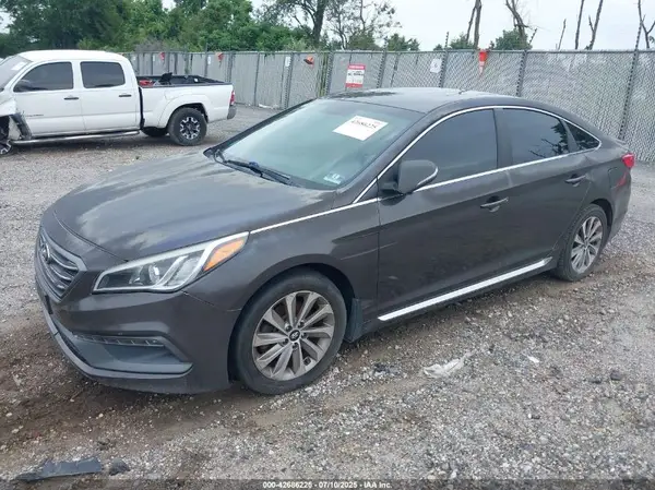 5NPE34AF6HH455893 2017 HYUNDAI SONATA - Image 2