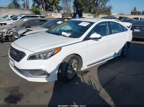 5NPE34AF6HH457644 2017 HYUNDAI SONATA - Image 2