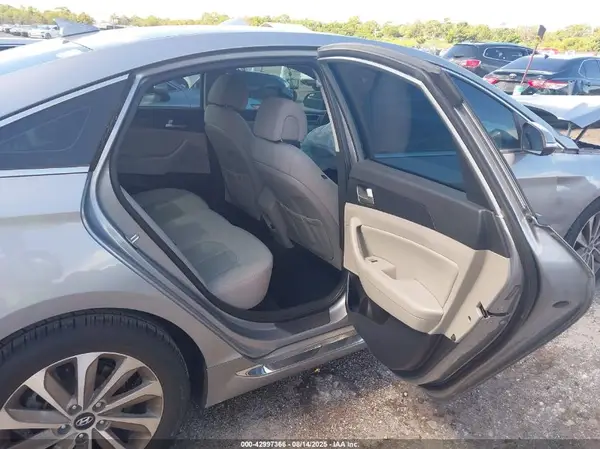 5NPE34AF6HH541057 2017 HYUNDAI SONATA - Image 8