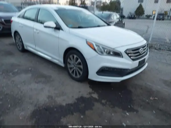 5NPE34AF6HH545447 2017 HYUNDAI SONATA - Image 1