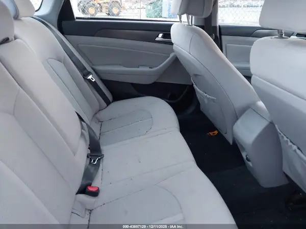 5NPE34AF6HH545447 2017 HYUNDAI SONATA - Image 8