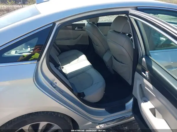 5NPE34AF6HH570154 2017 HYUNDAI SONATA - Image 8