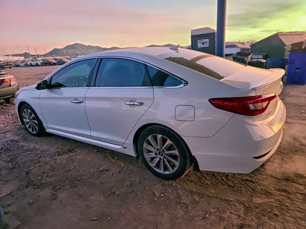 5NPE34AF6HH594910 2017 HYUNDAI SONATA - Image 2