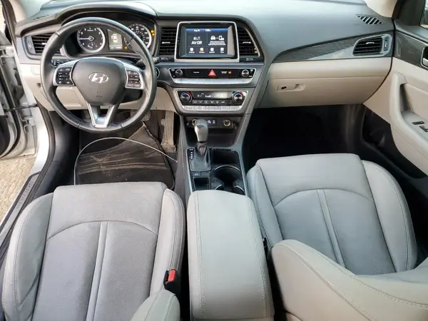5NPE34AF6JH596422 2018 HYUNDAI SONATA - Image 8