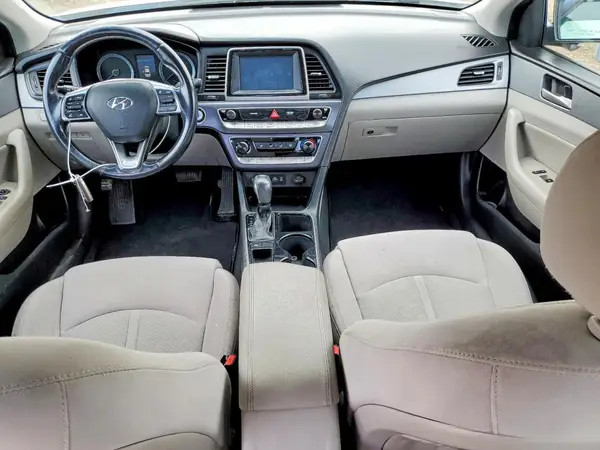5NPE34AF6JH596579 2018 HYUNDAI SONATA - Image 8